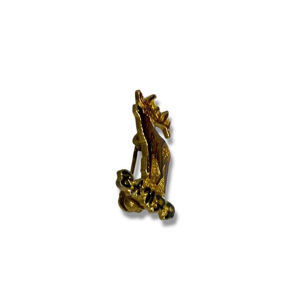 Vintage Banff Canada Resin Moose Elk Lapel Pin 1" Goldtone - Picture 3 of 6